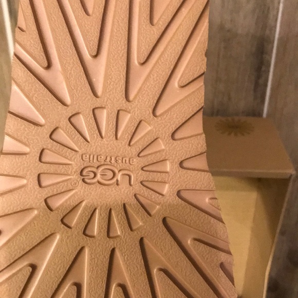 UggCambridge - Picture 3 of 8